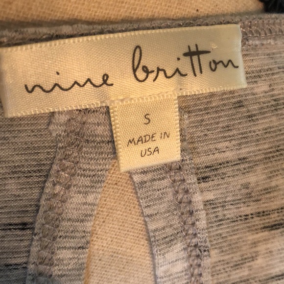 Split Back Top - Picture 7 of 9